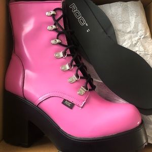 Shoes | Roc Boots Pink Hi Shine Mission 